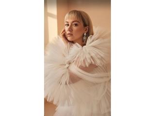 Klikkelj es beszélgess a modellel JulieLuna